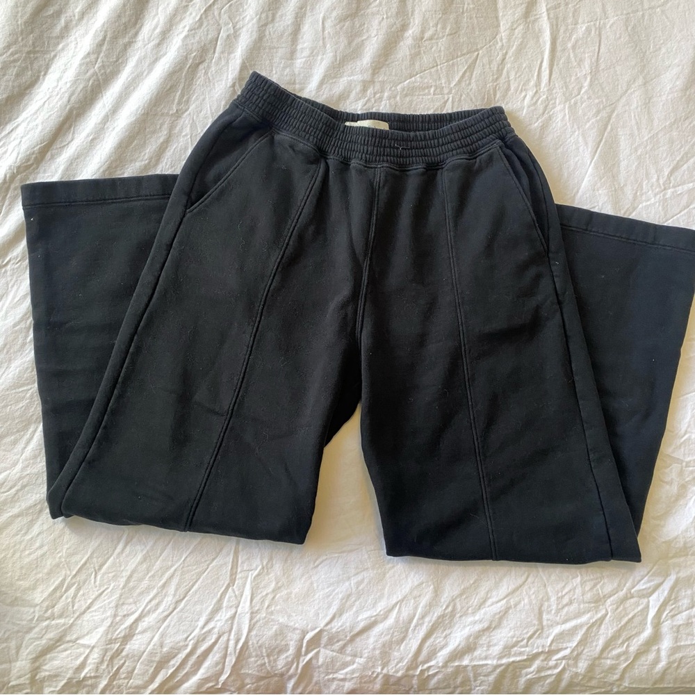 ✨SOLD✨ ABERCROMBIE & FITCH WIDE LEG SWEATS